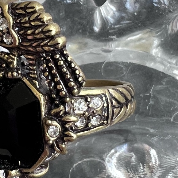 Heidi Daus Very Vintage Bird Swarovski Crystals size 10 ring EUC - Picture 6 of 9
